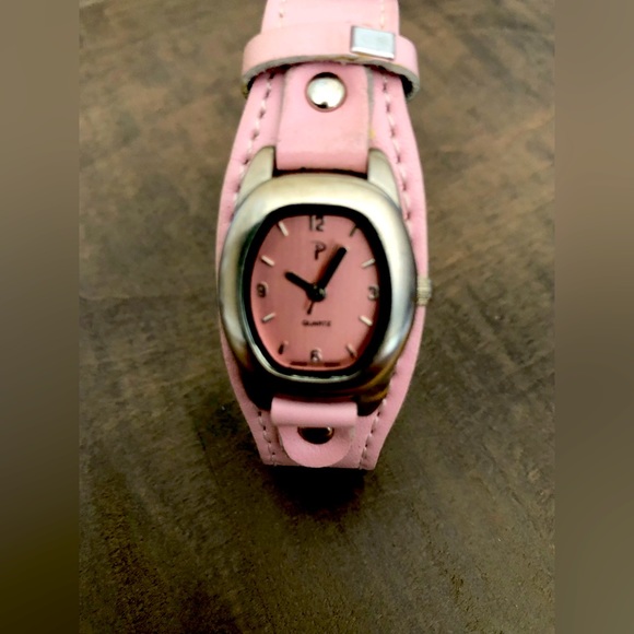 Pink Quartz Watch - Picture 1 of 3
